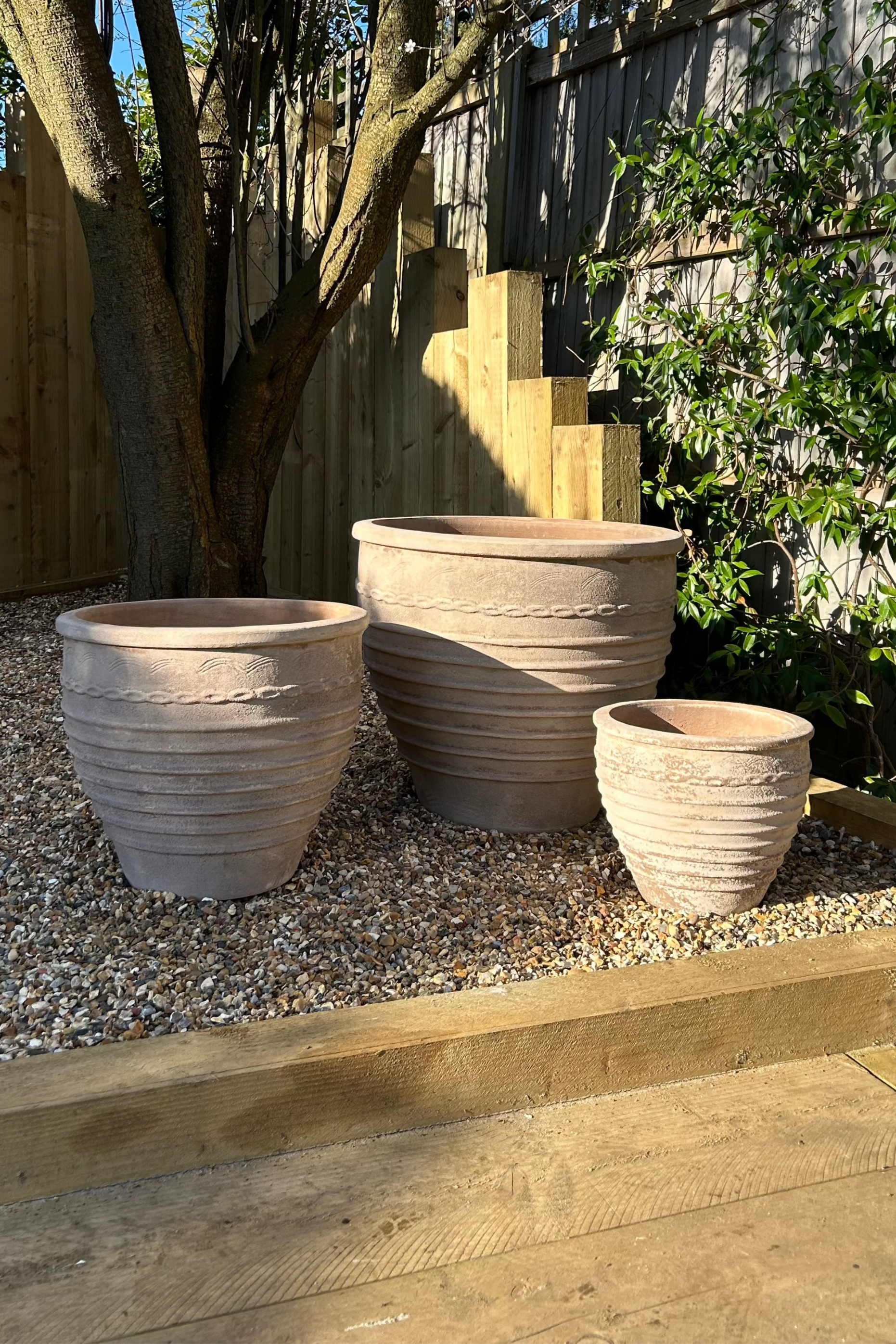 Antique Terracotta Pots with Rib Detail RTfact Flowers 