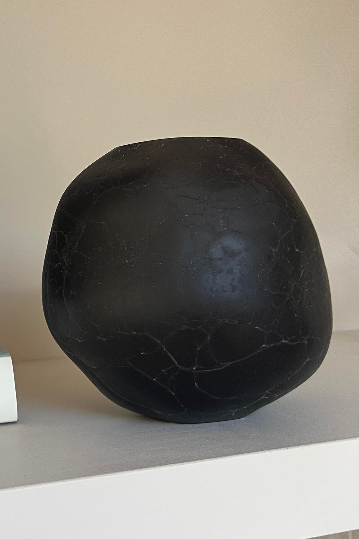 Crackle Effect Abstract Glass Vase (Dark Grey) RTfact Flowers 