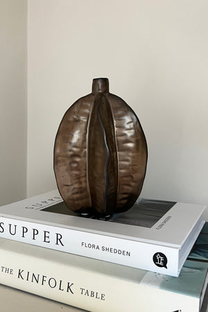 Ridged Ceramic Vase (Bronze) RTfact Flowers 