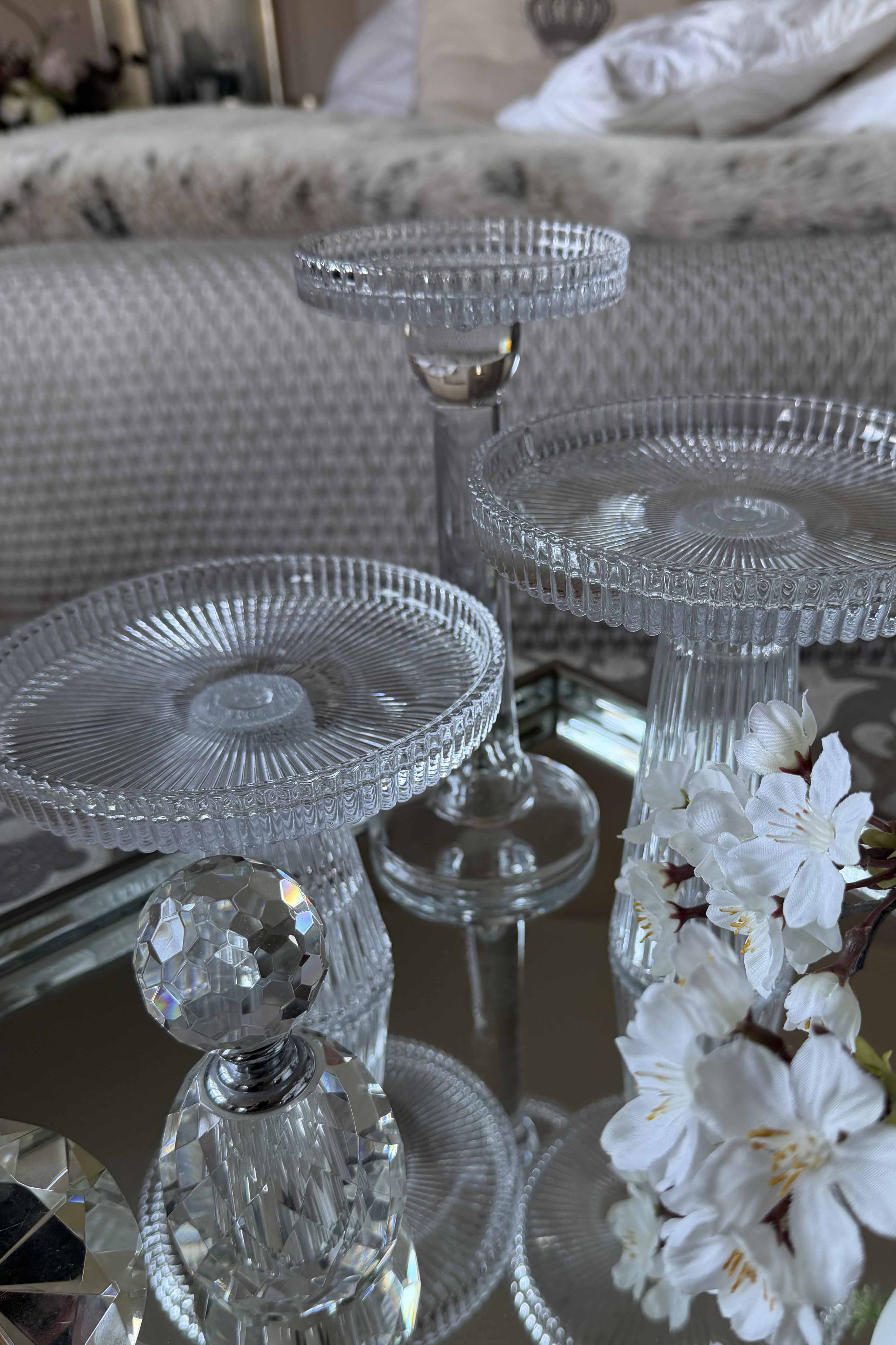 Ribbed Glass Candle Holders (Set of Three) RTfact Flowers 