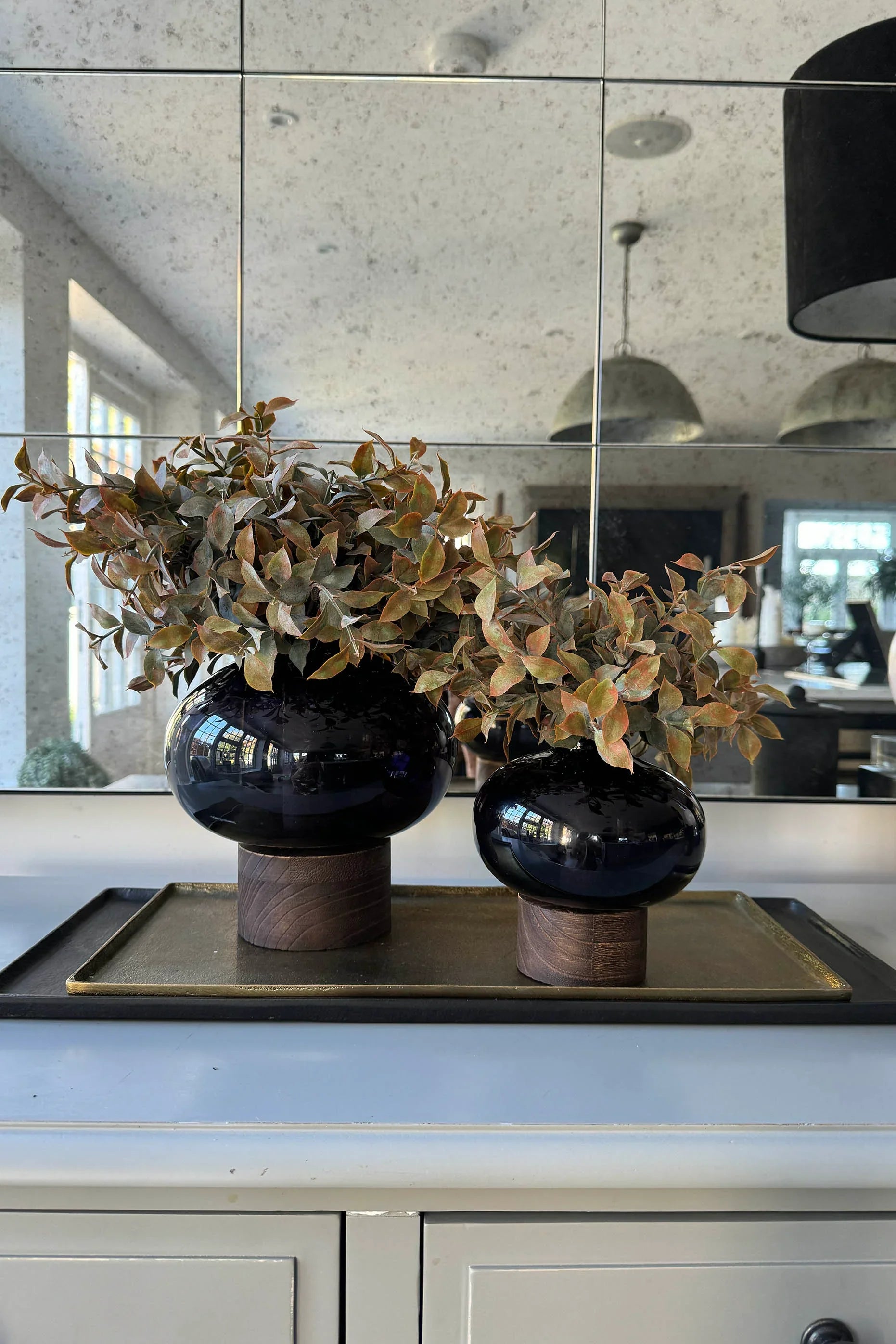 Lappa Bush in Black Glass/ Wood Vase (bulbous) RTfact Flowers 