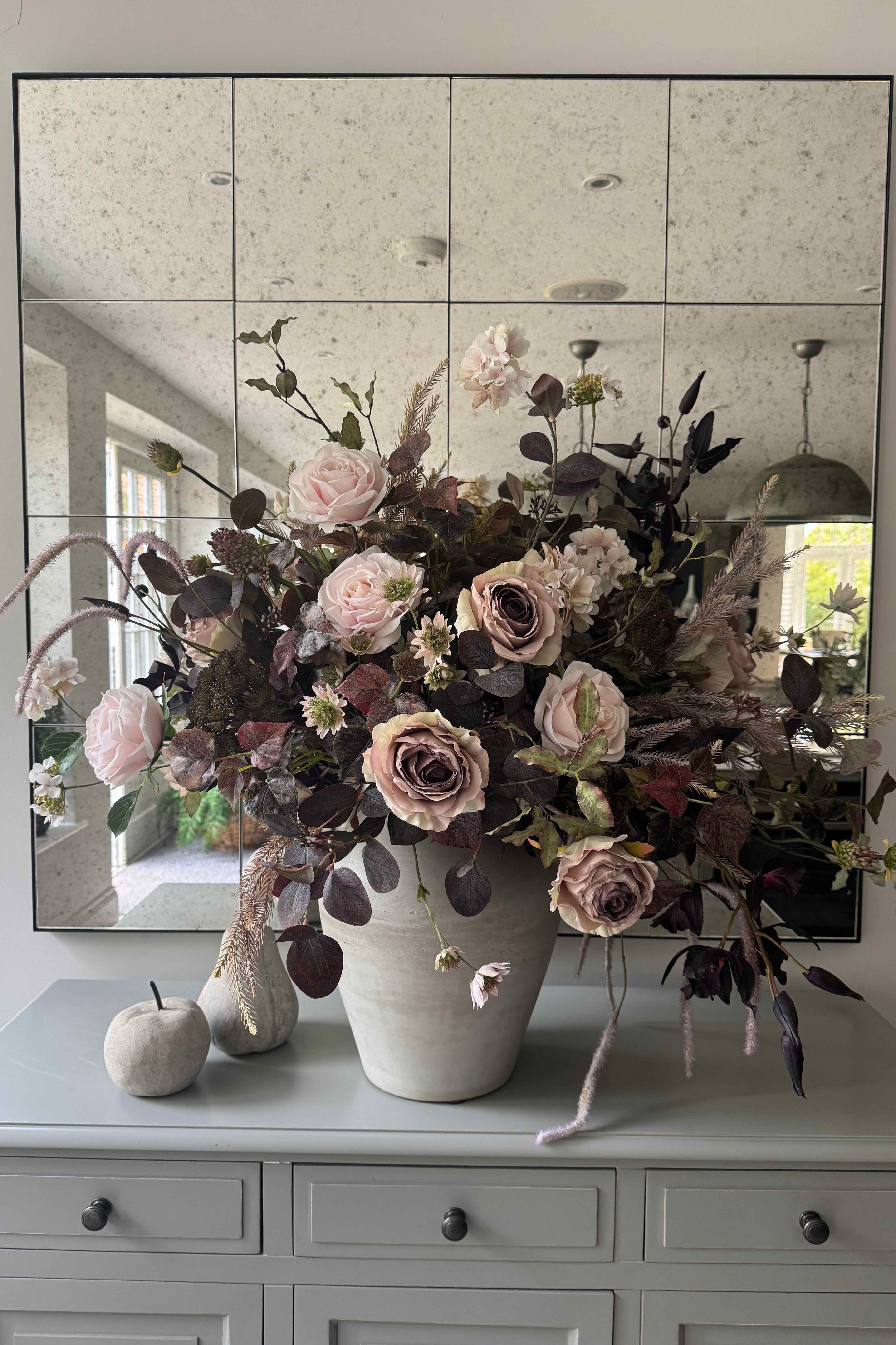 Rose, Hydrangea Spray and Ivy in a Light Grey Vase RTfact Flowers 