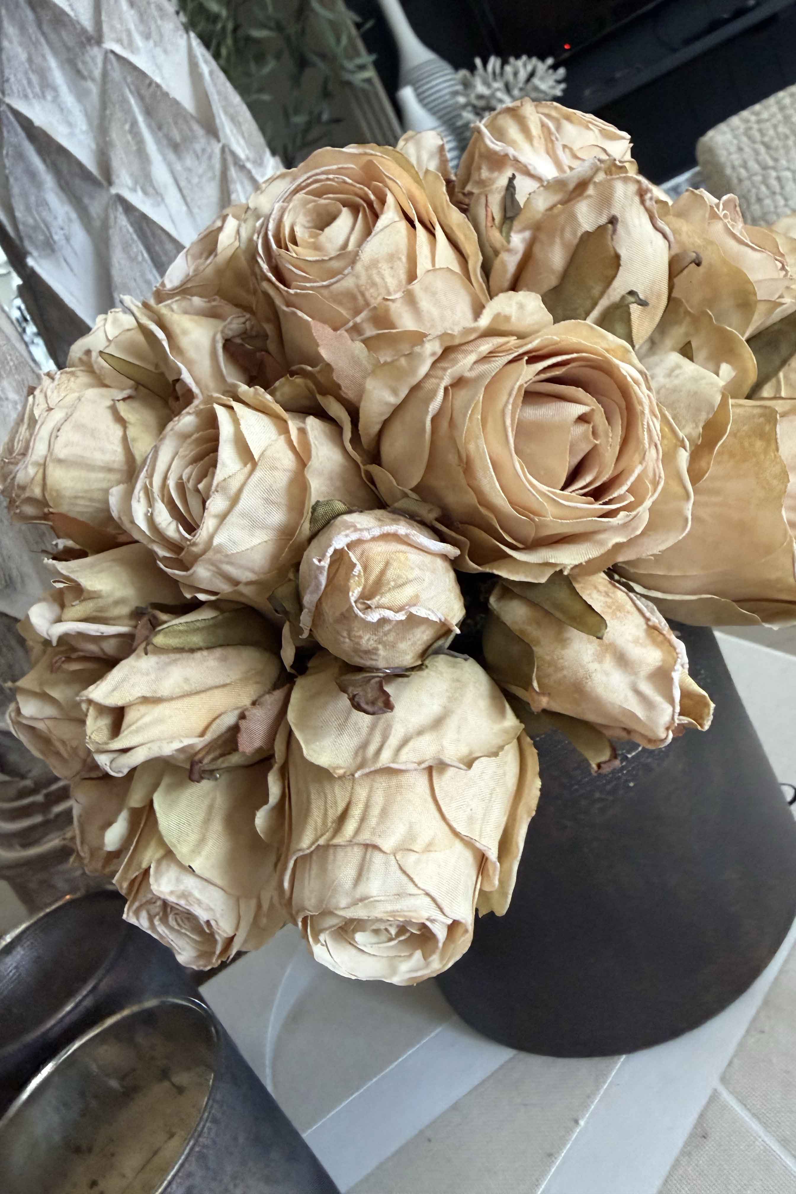 Roses (Russet Pale Salmon) in a Bronze Pot RTfact Flowers 