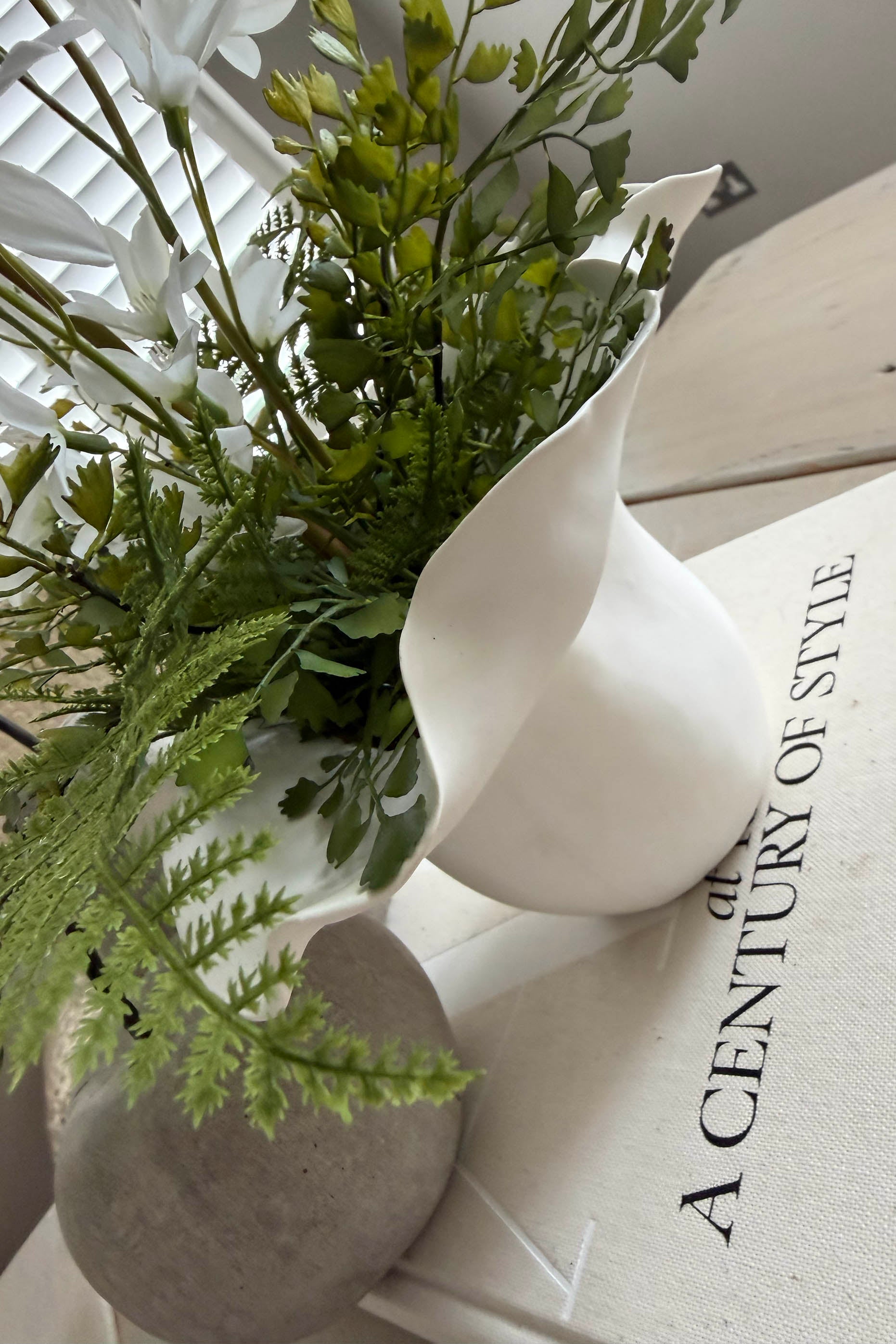 Zephyranthes and Fern in a White curved Vase RTfact Flowers 