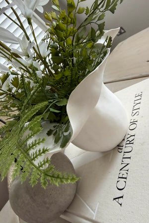 Zephyranthes and Fern in a White curved Vase RTfact Flowers 