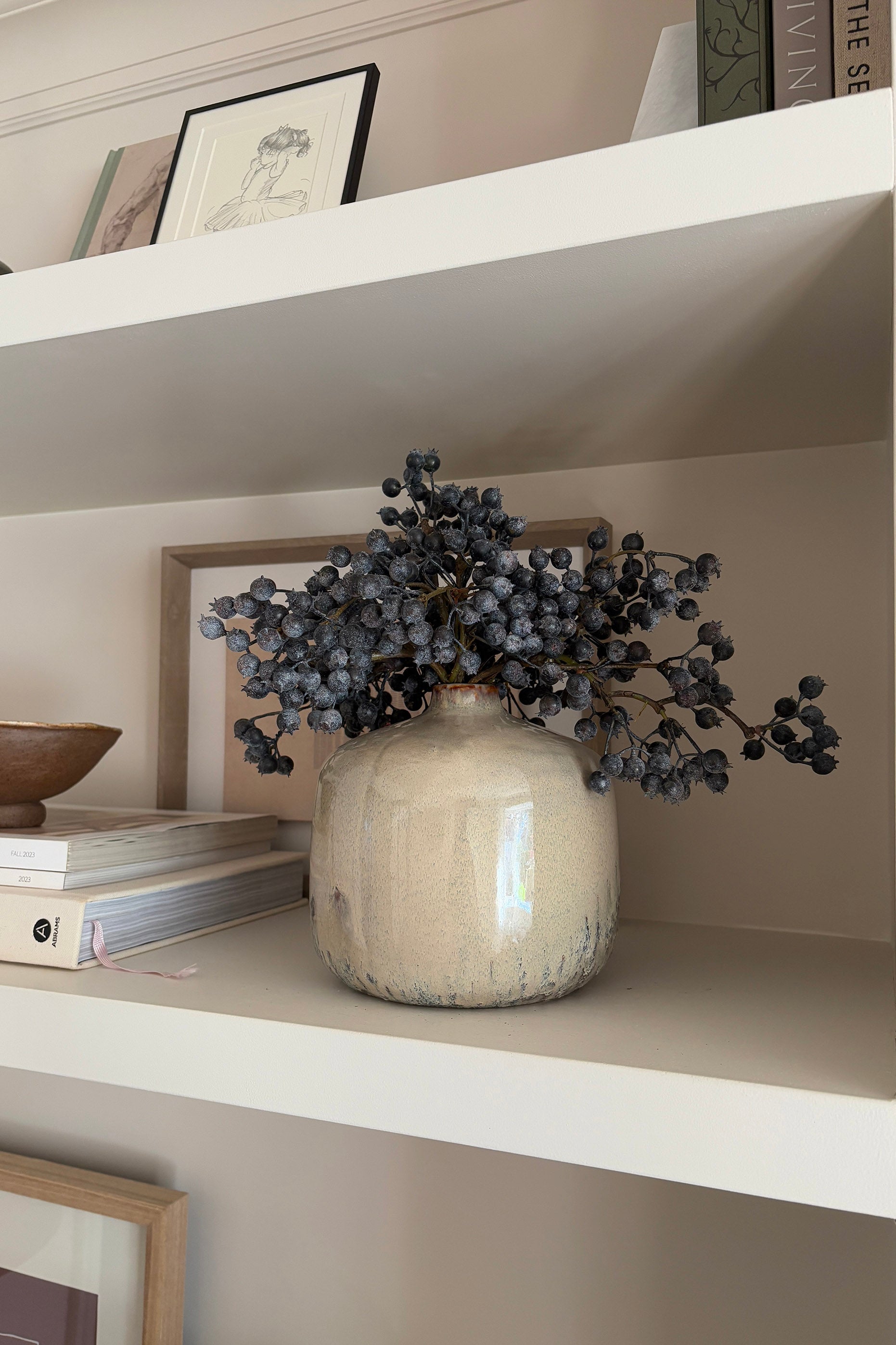 Blueberries in a Glazed Textured Cream Vase Rtfact Flowers 