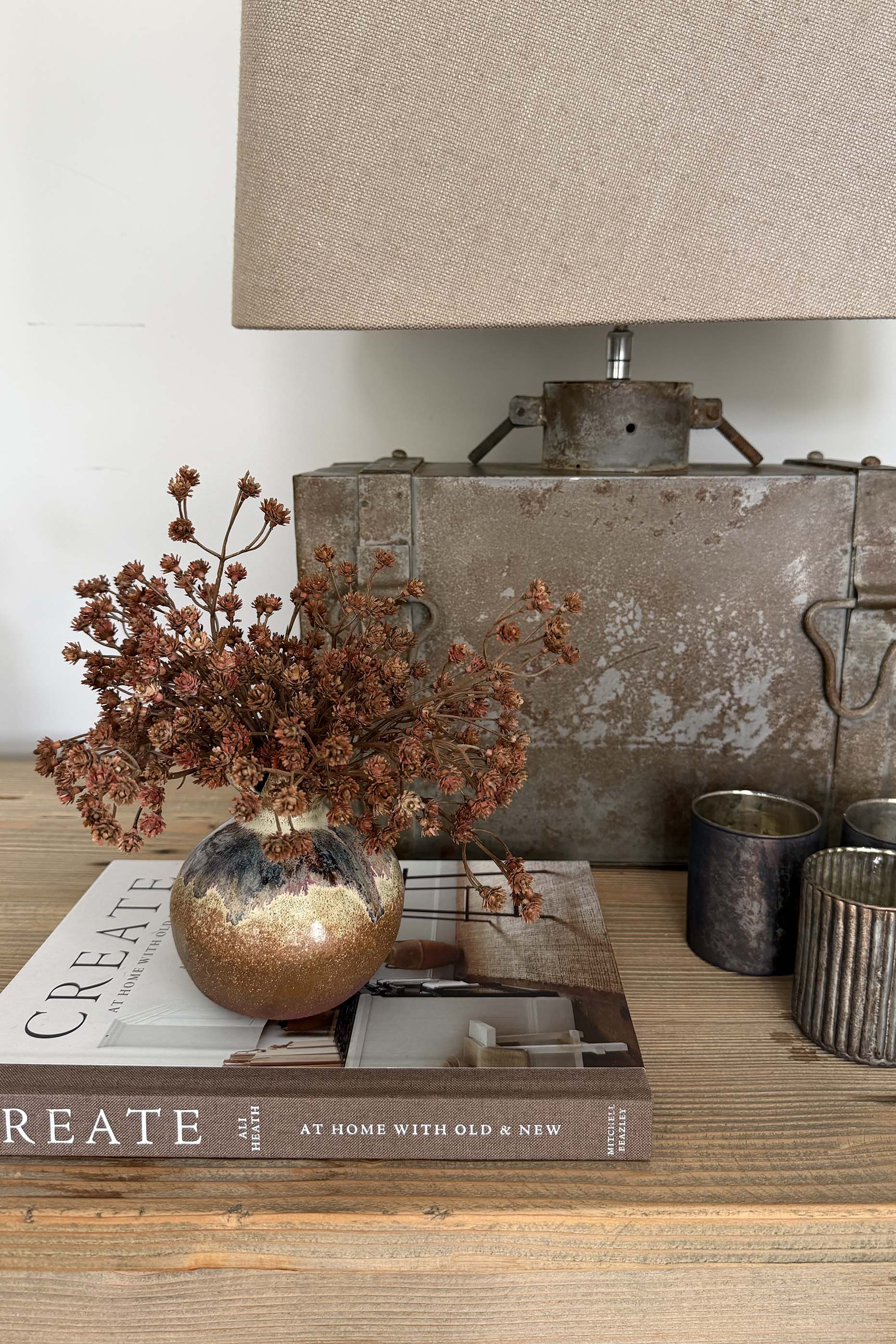 Gypsophilia in a Bronze Grey Vase RTfact Flowers 