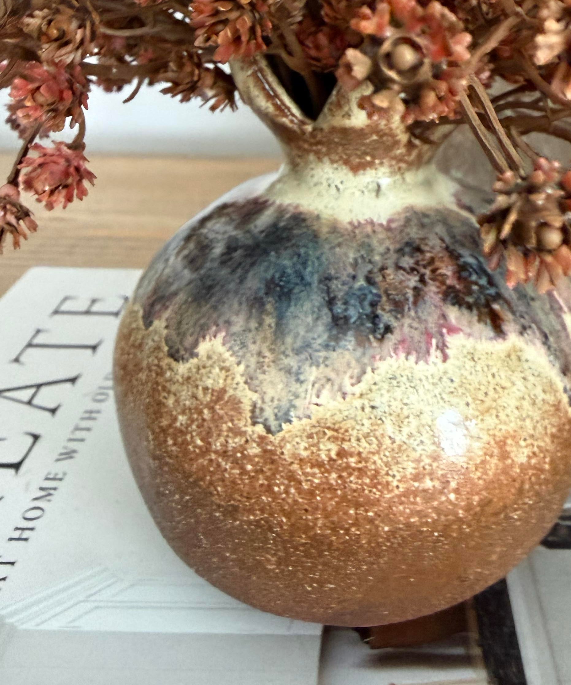 Gypsophilia in a Bronze Grey Vase RTfact Flowers 