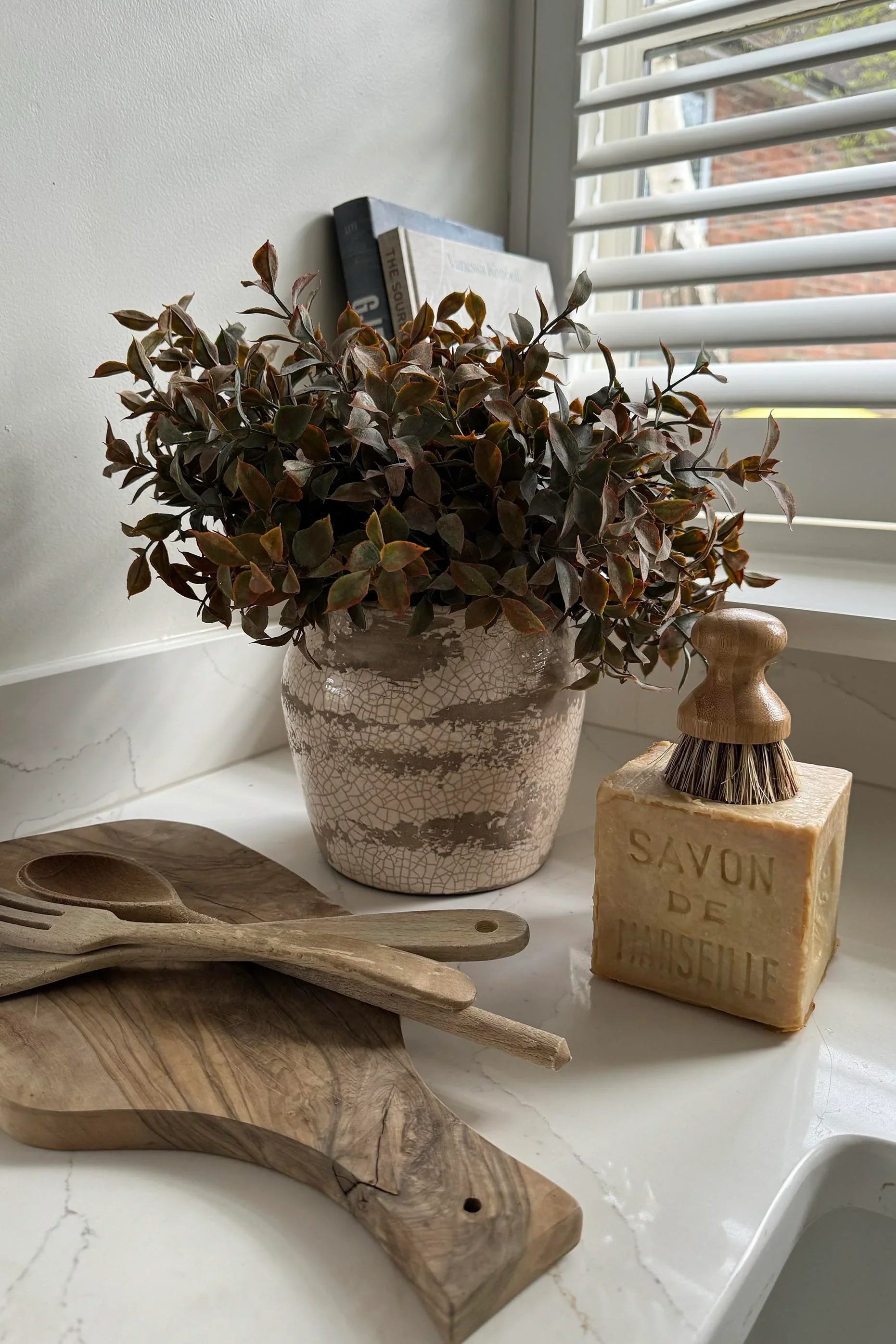 Lappa Bush in a Glazed aged Ceramic Pot RTfact Flowers 