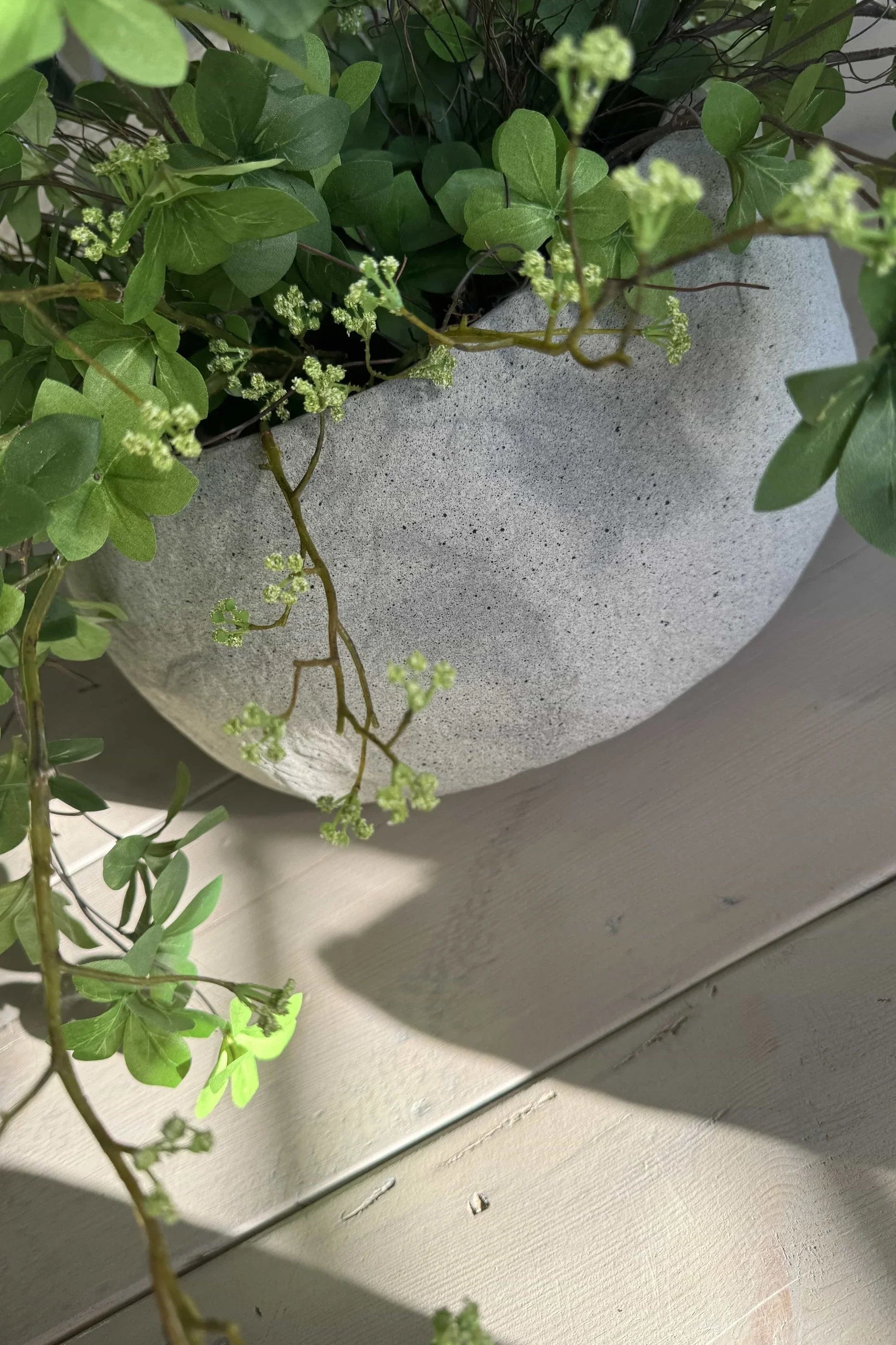 Enkianthus, Queen Anne's Lace and Twigs in a Grey Sandstone effect Bowl RTfact Flowers 