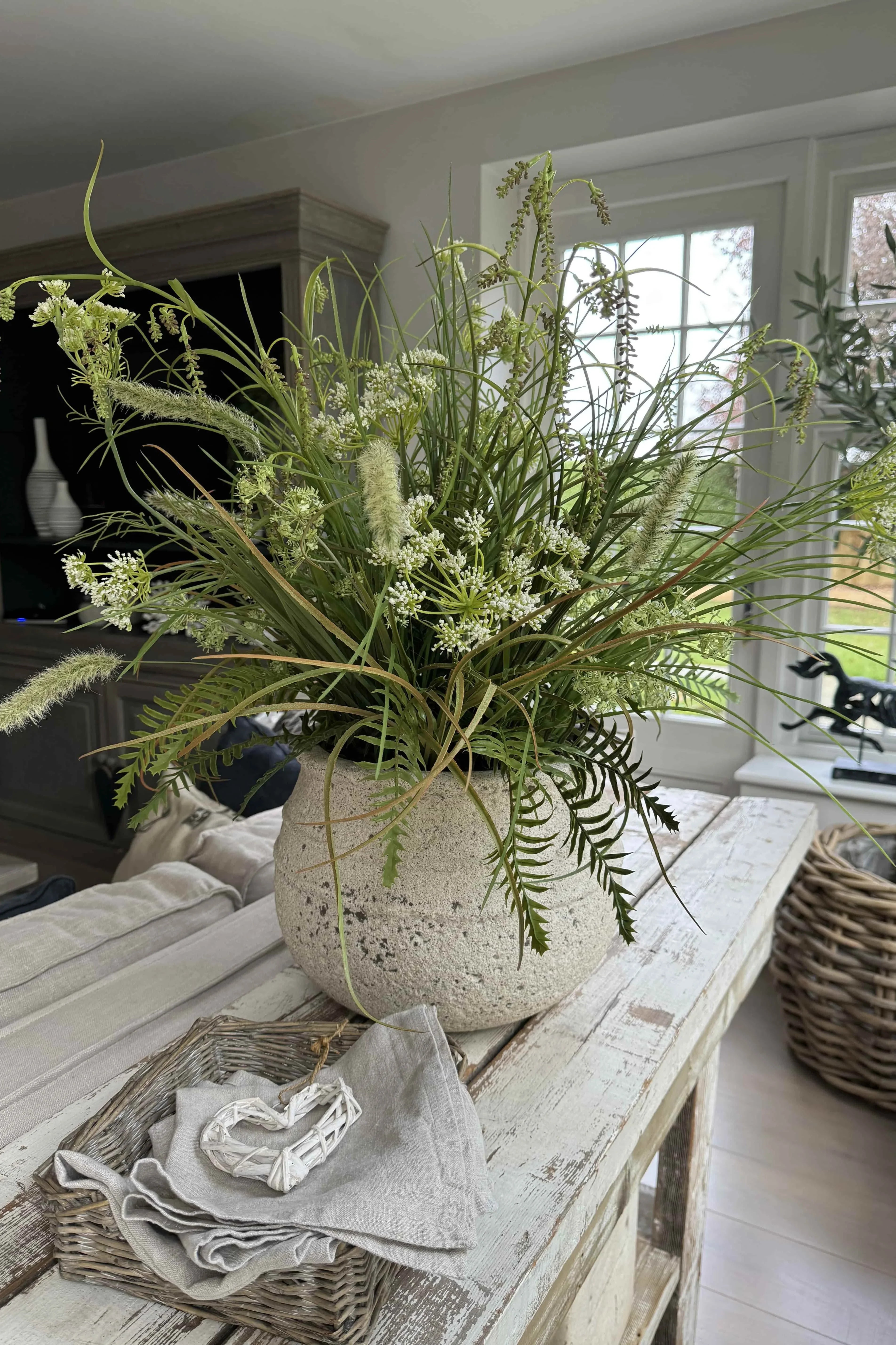 Queen Anne's Lace and Grass in a Cream Stone Pot RTfact Flowers 