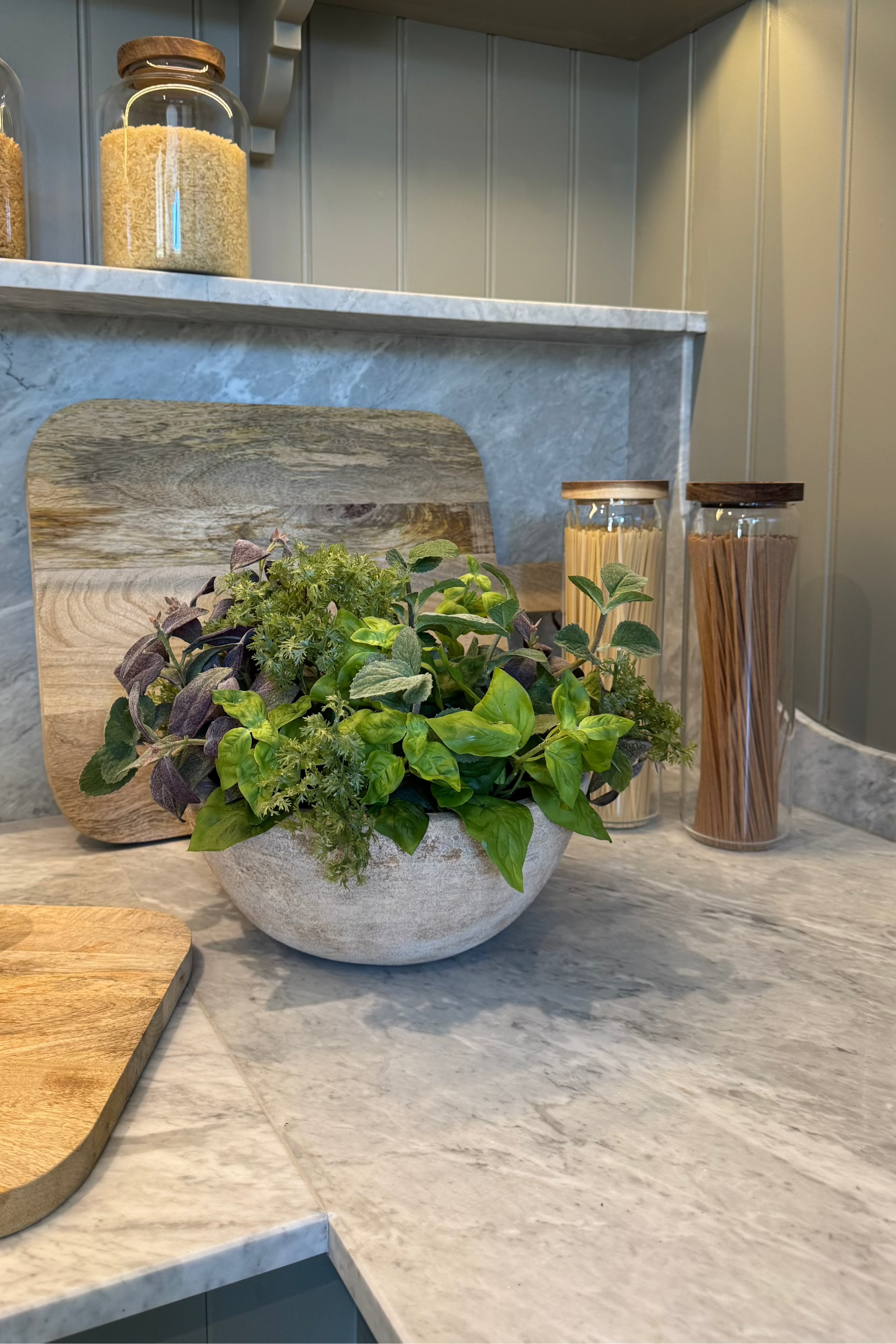 Mixed Herbs in a Terracotta Bowl RTfact Flowers 