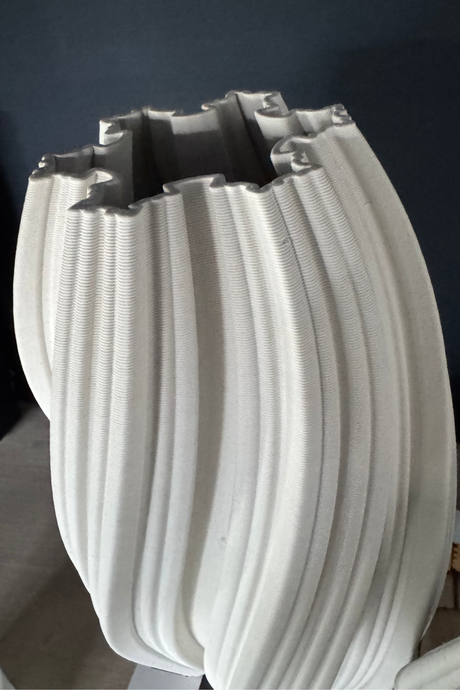 White Ceramic 'Star' Vase RTfact Flowers 