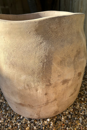 'Wavy Top' Terracotta Pot RTfact Flowers 