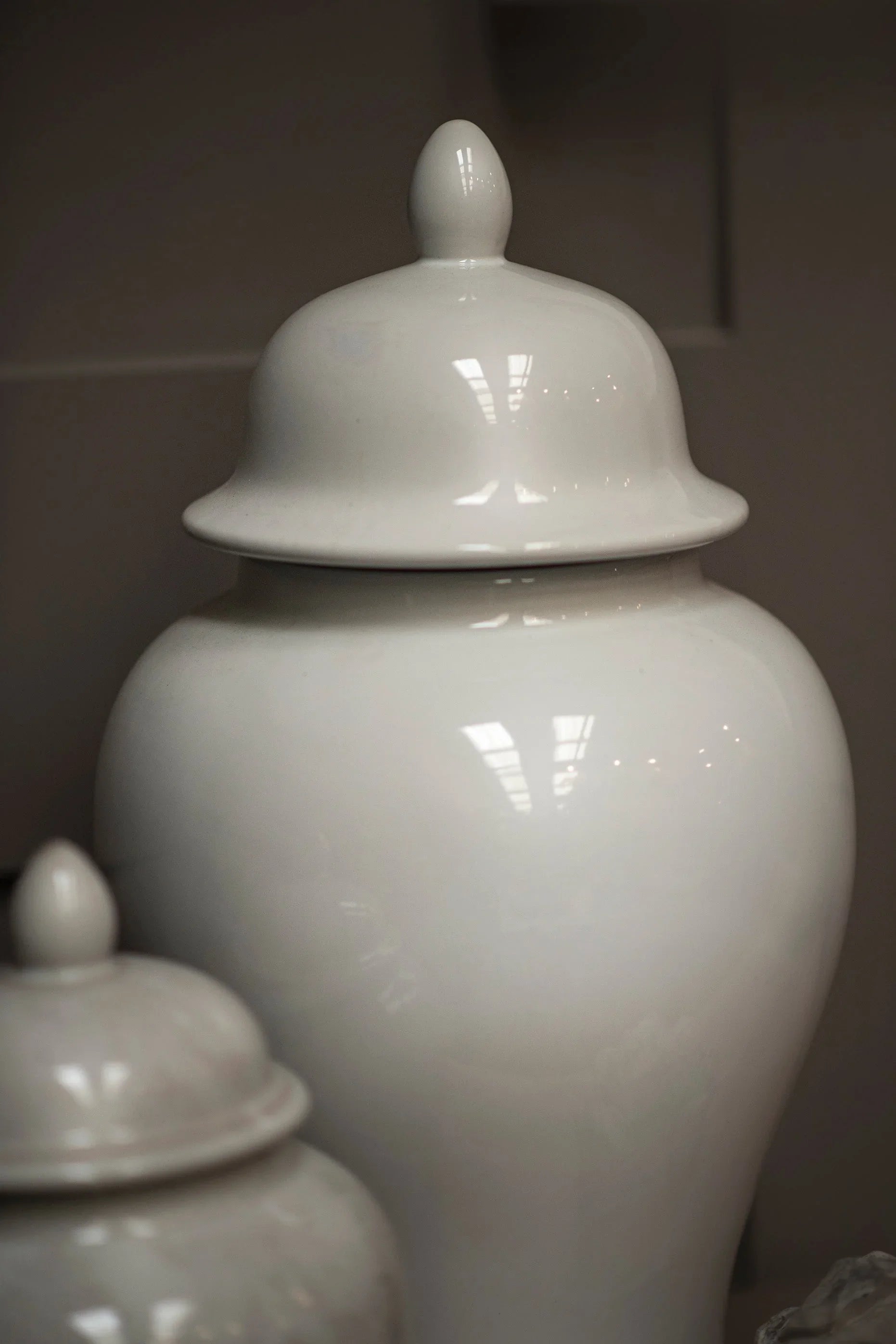 White Ceramic Ginger Jars RTfact Flowers 