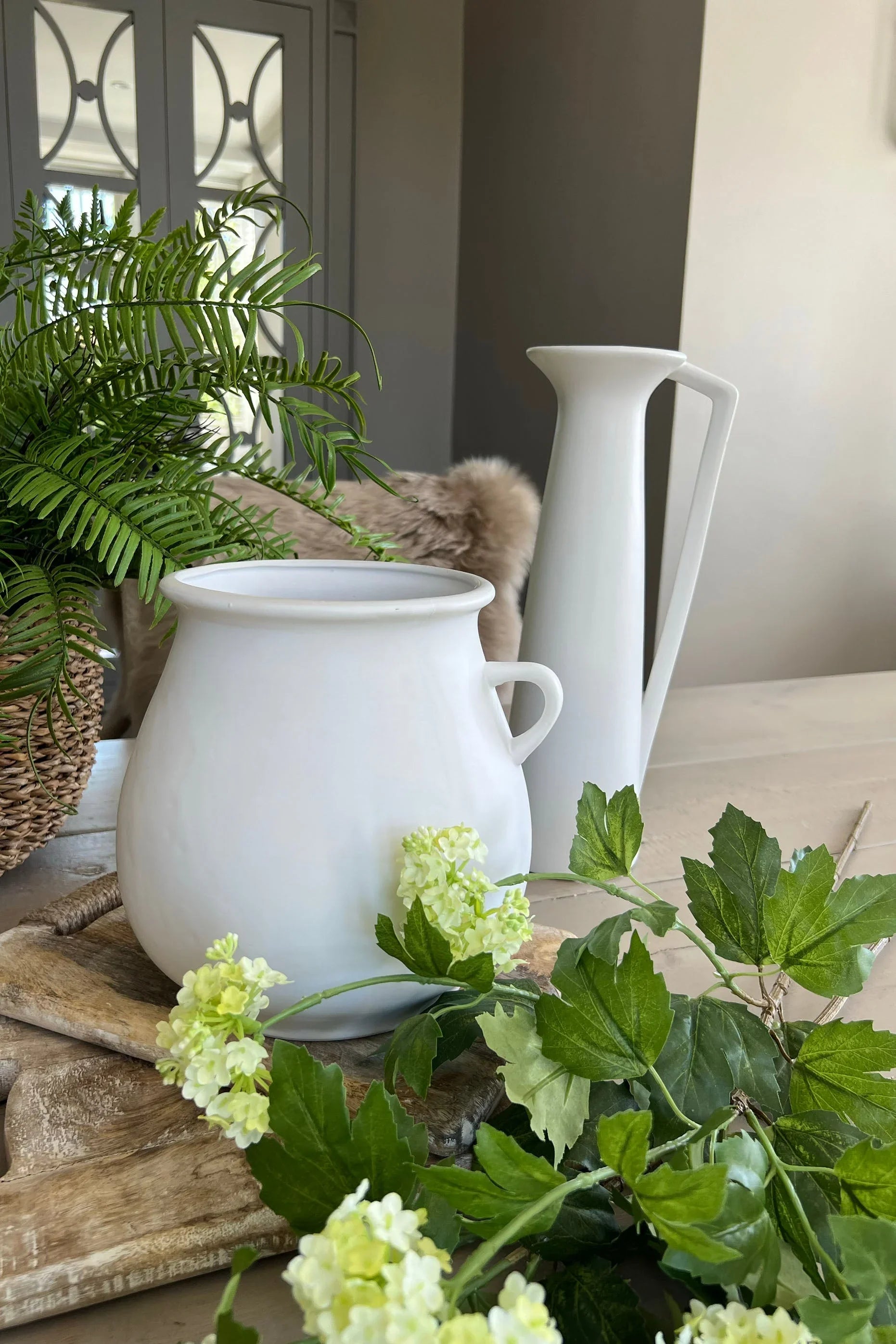 White Decorative Jugs ( Set of 2) RTfact Flowers 