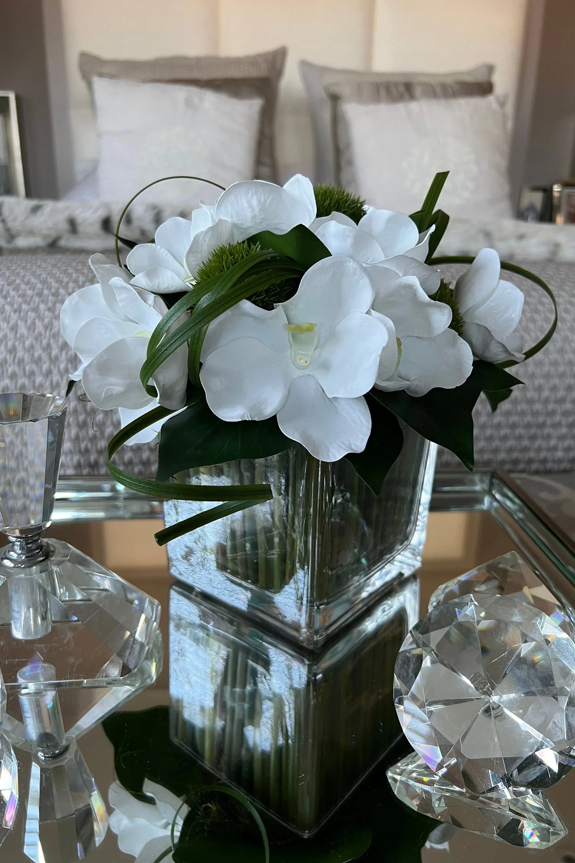 Vanda Orchid with Dianthus in a Stem Lined Cube RTfact Flowers 