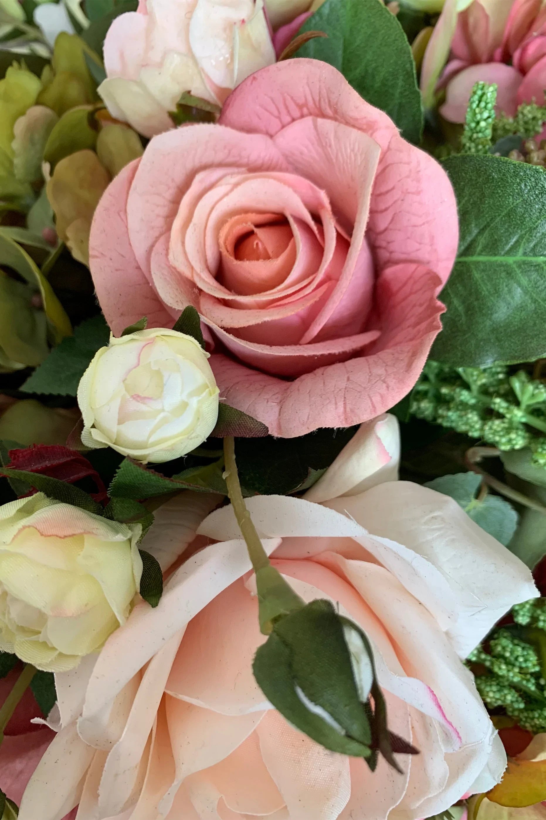 Hydrangea and Rose in a Leaf Lined Glass Cylinder RTfact Flowers 
