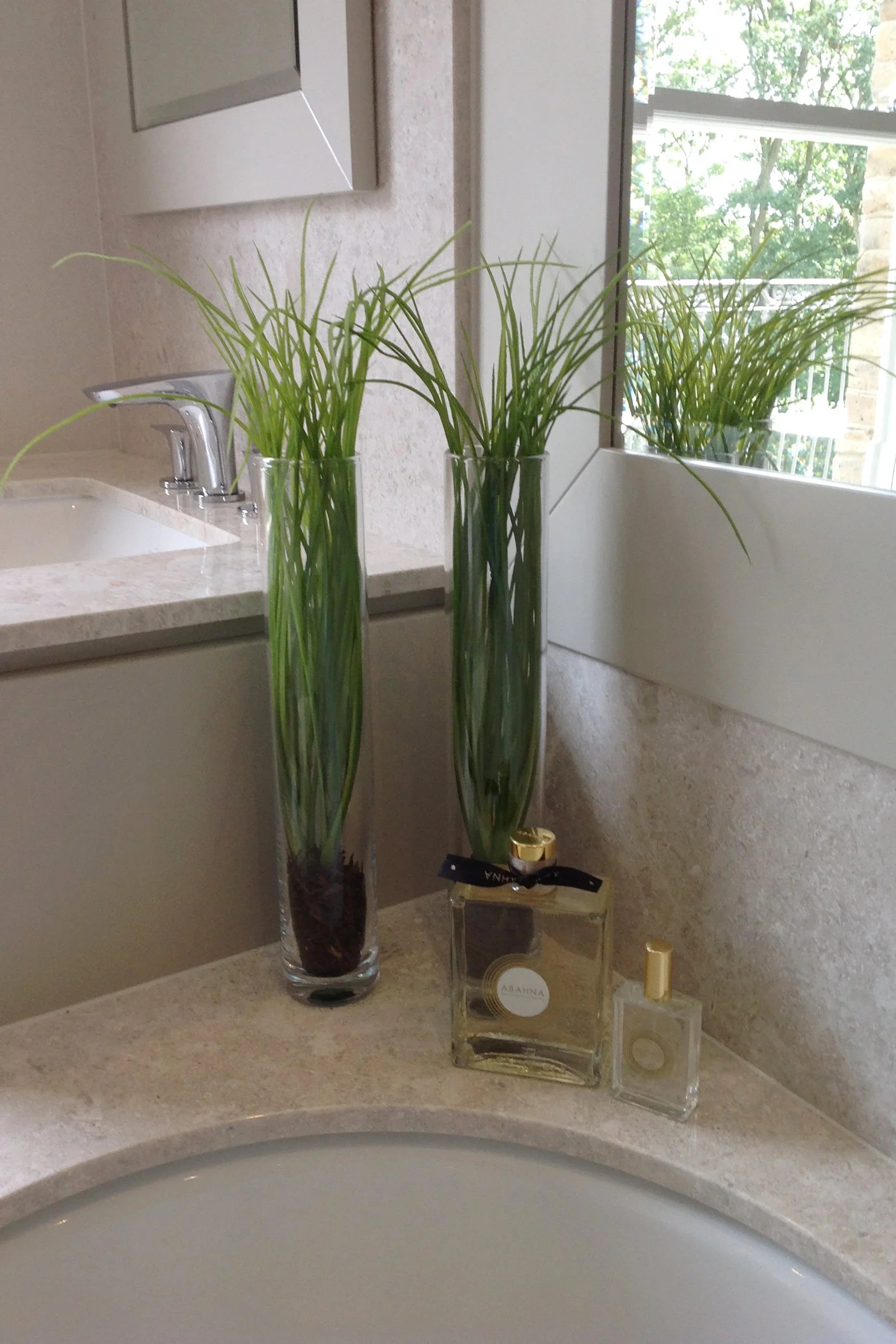 Grasses in a Glass Cylinder RTfact Flowers 